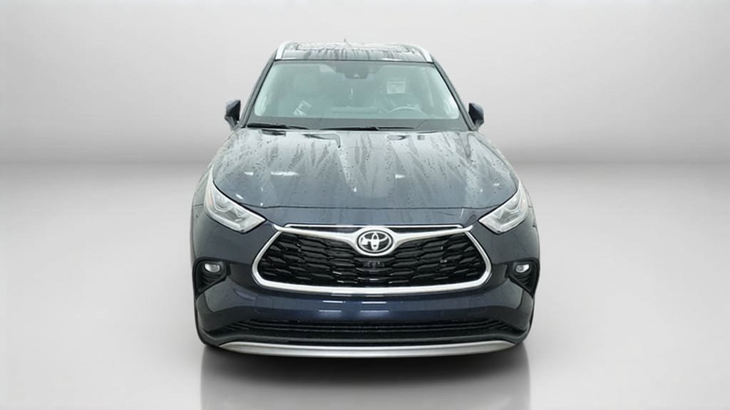 New 2026 Toyota Highlander Platinum AWD/4WD image 17