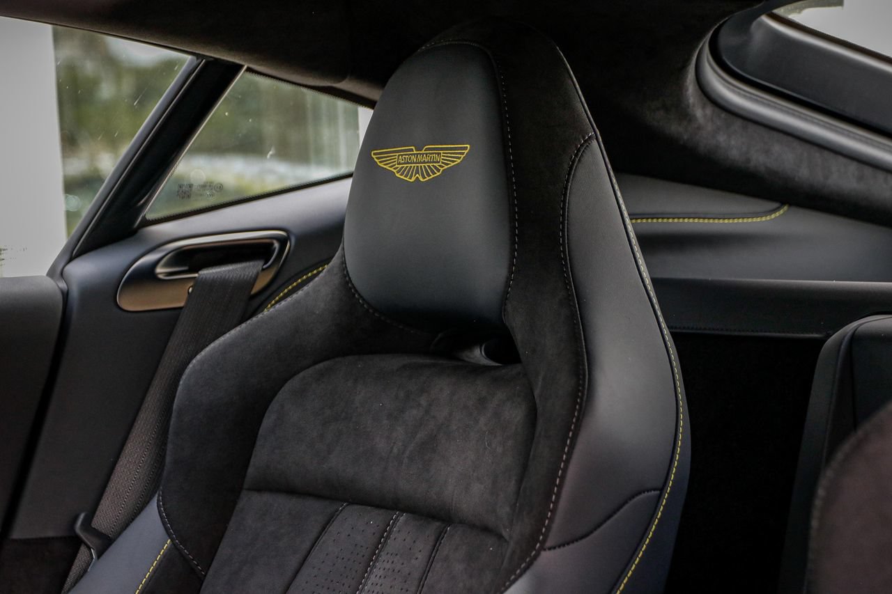 New 2025 Aston Martin V8 Vantage Coupe RWD image 21