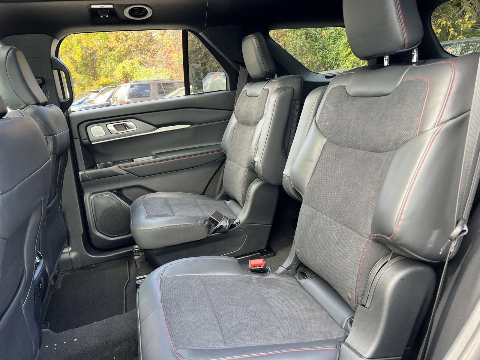 New 2026 Ford Explorer ST w/ Sun And Sound Package image 25