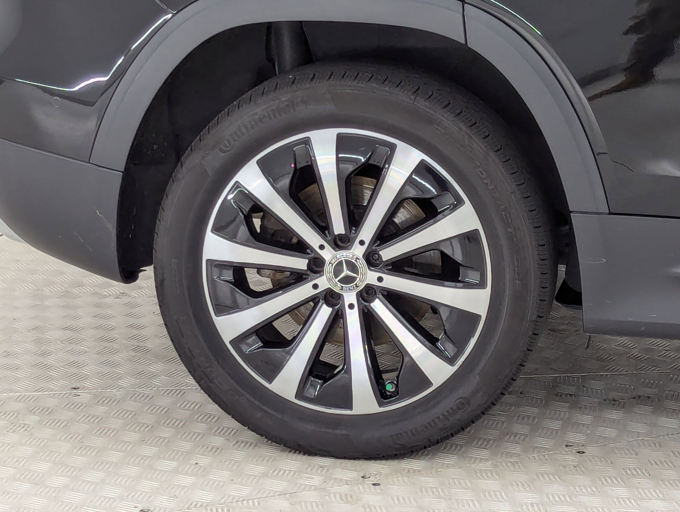 Used 2021 Mercedes-Benz GLB 250 4MATIC image 12