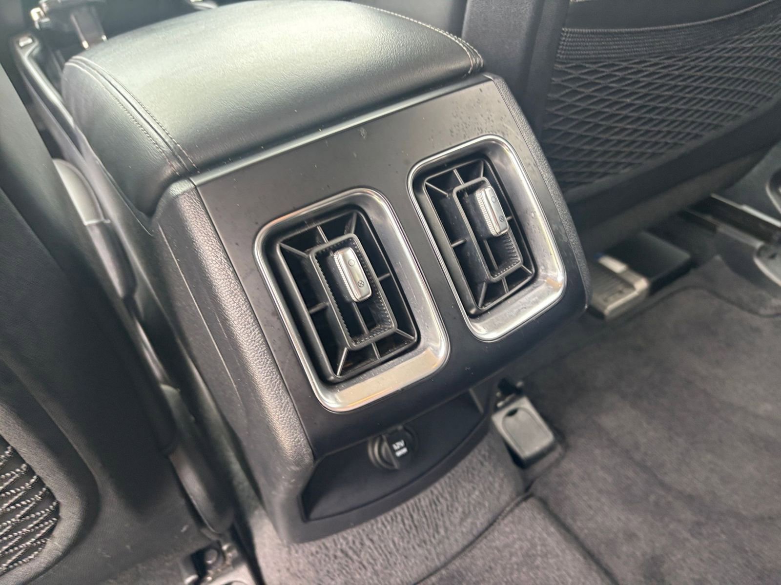Used 2024 Kia Sorento S FWD image 24