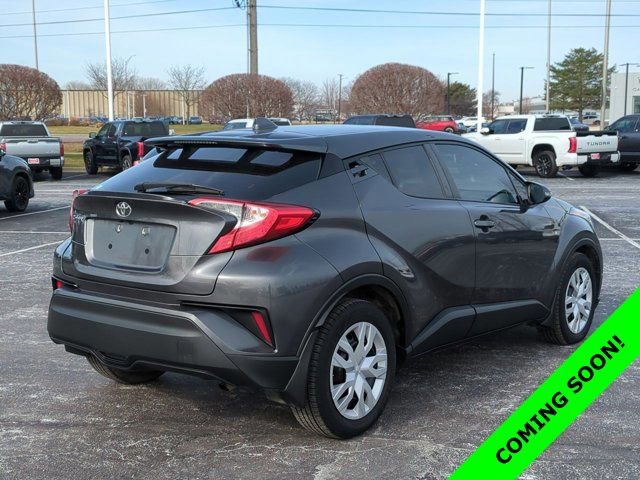Used 2021 Toyota C-HR LE image 5