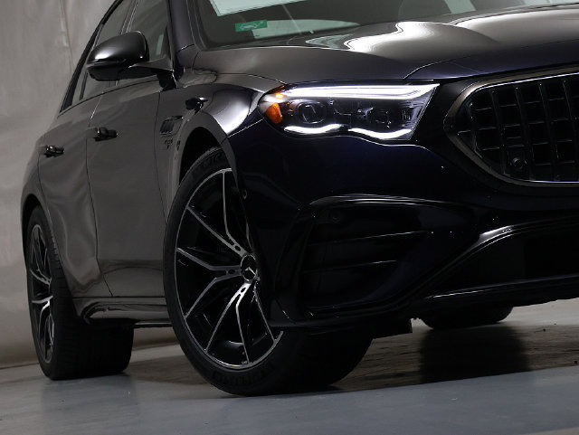 New 2026 Mercedes-Benz E 53 AMG e 4MATIC Sedan image 4
