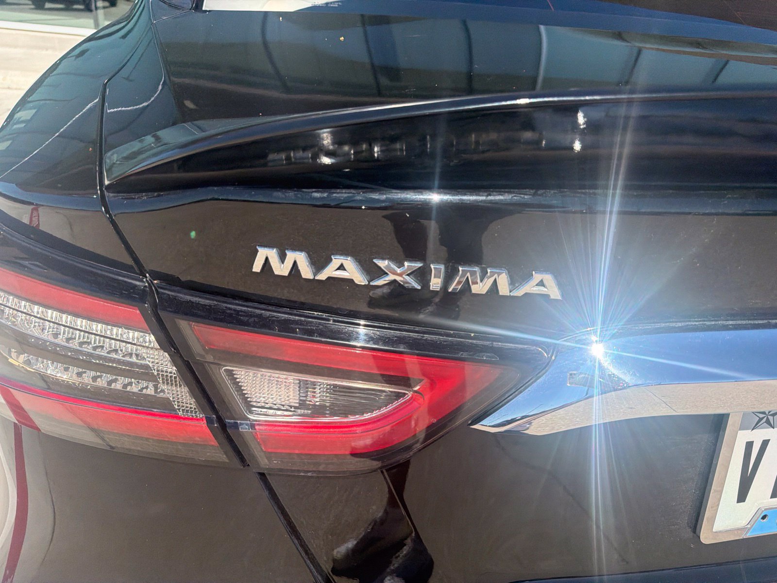 Used 2020 Nissan Maxima 3.5 SV w/ Floor Mat Group FWD image 8