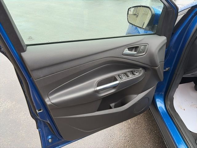 Used 2018 Ford Escape SEL image 9