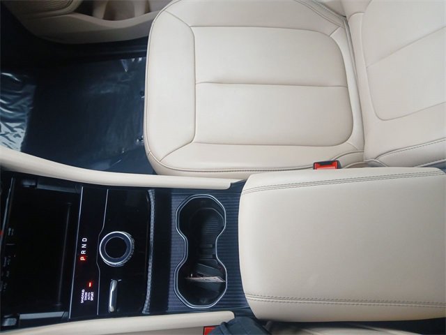 Used 2024 Jeep Grand Cherokee L Limited w/ Black Appearance Package image 21