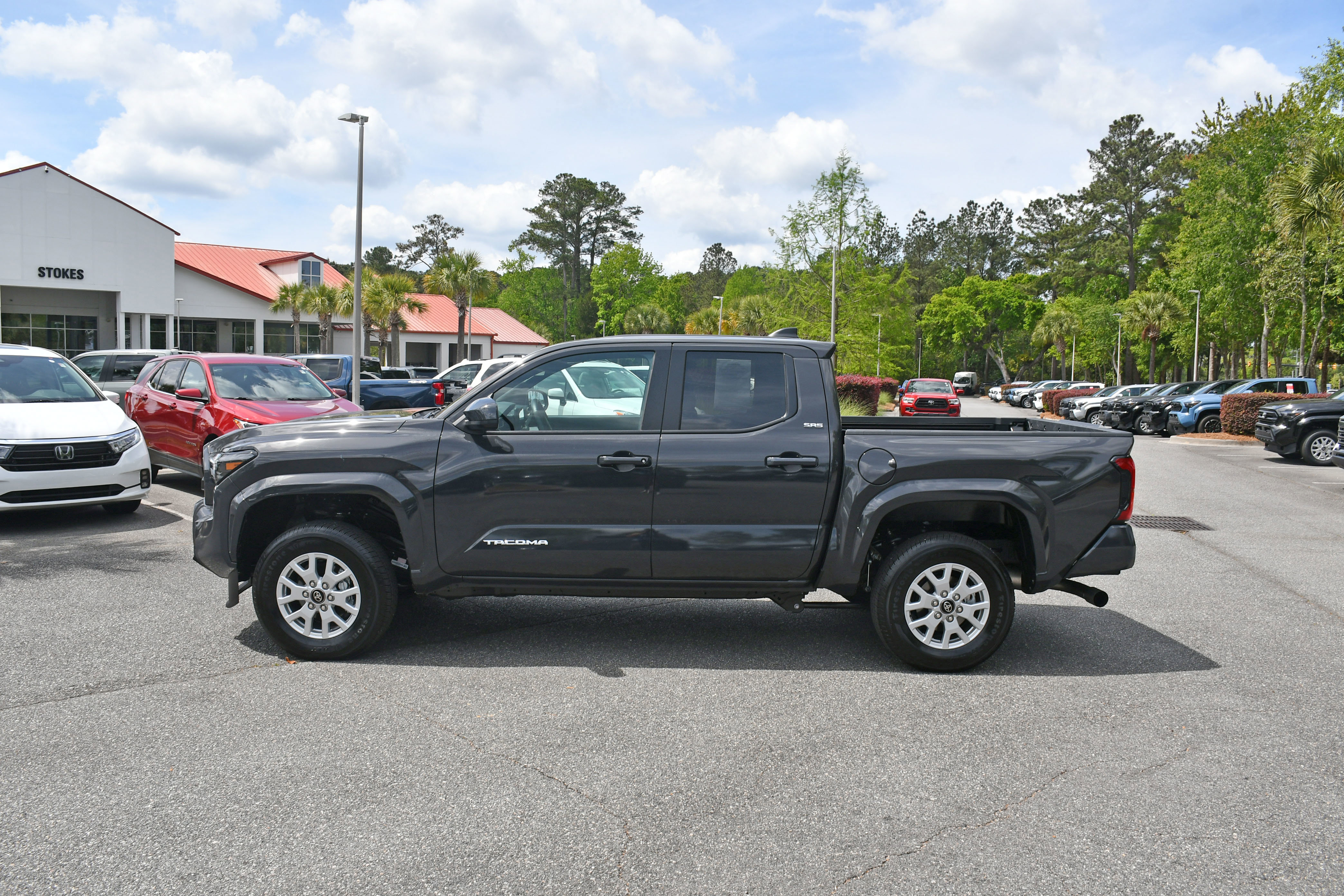 Certified 2026 Toyota Tacoma SR5 AWD/4WD image 2