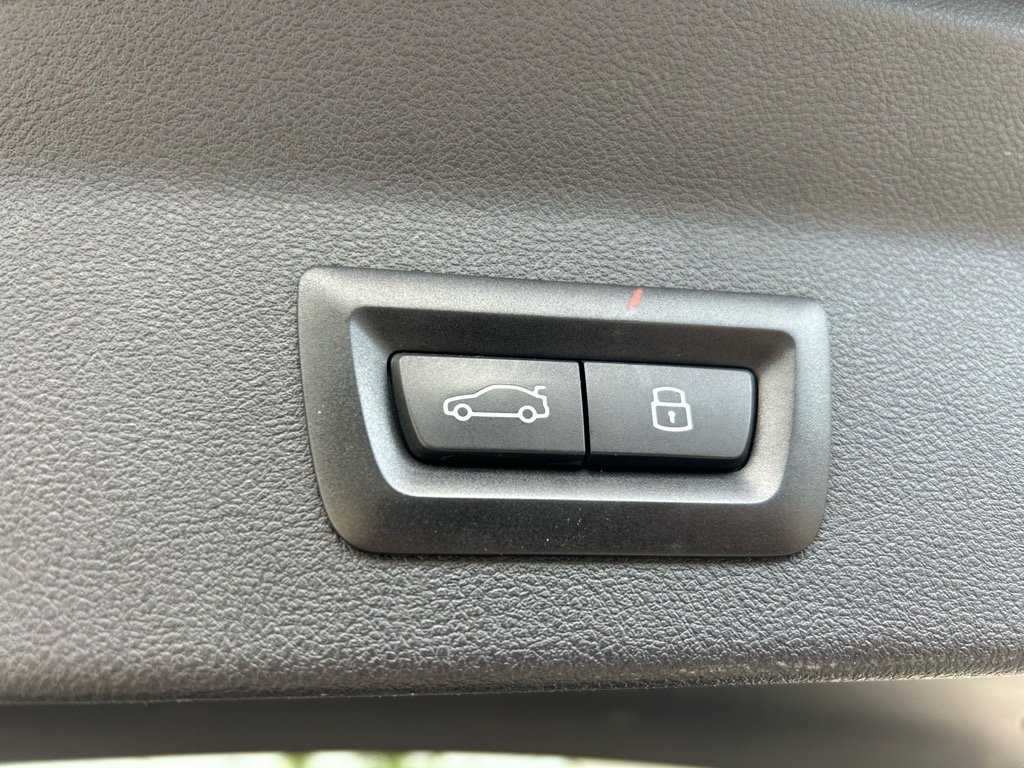 Used 2023 BMW X3 sDrive30i image 9