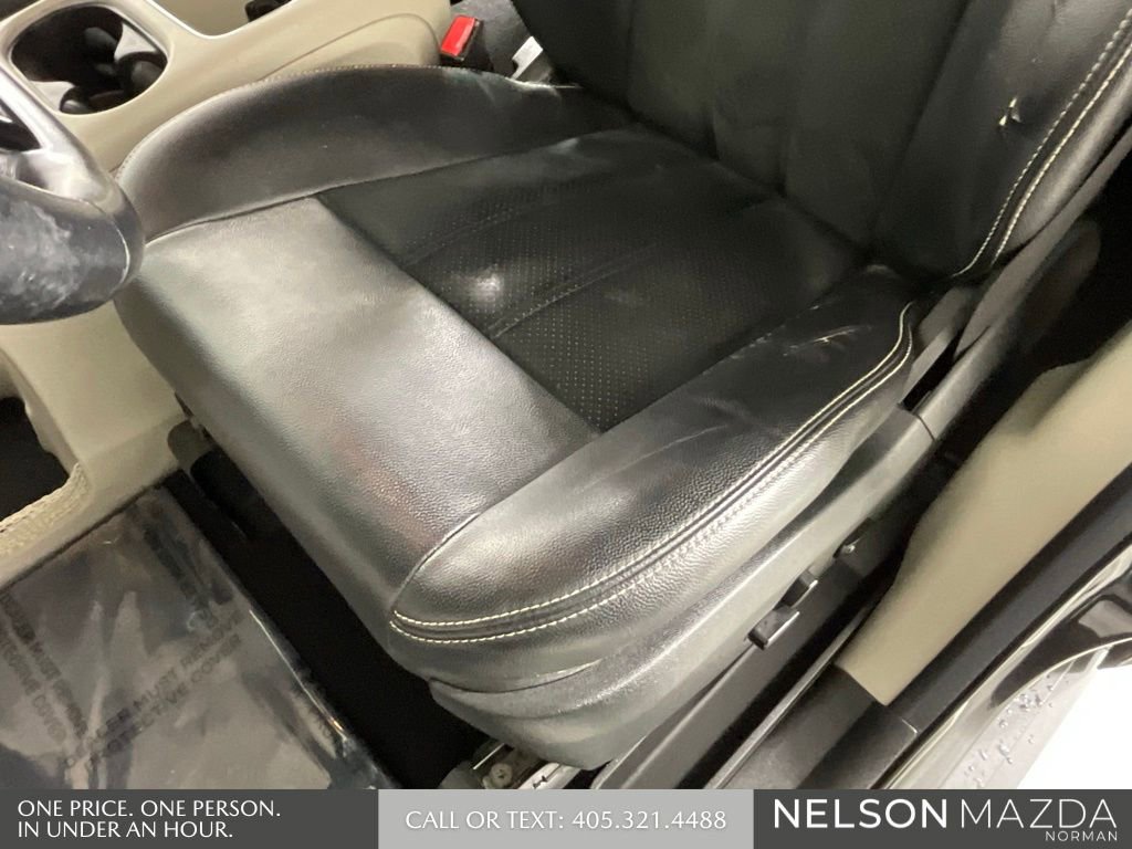 Used 2018 Dodge Grand Caravan SXT image 22