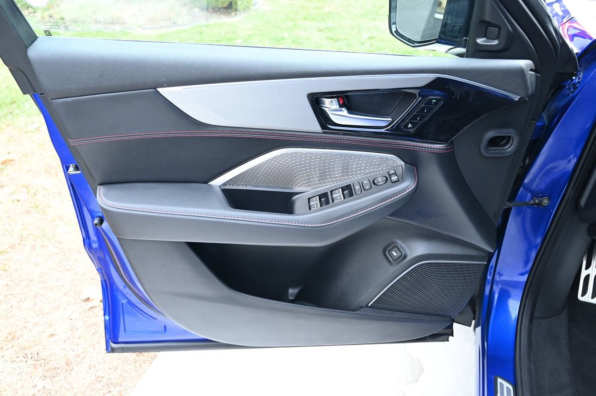 Used 2023 Acura MDX A-Spec image 16