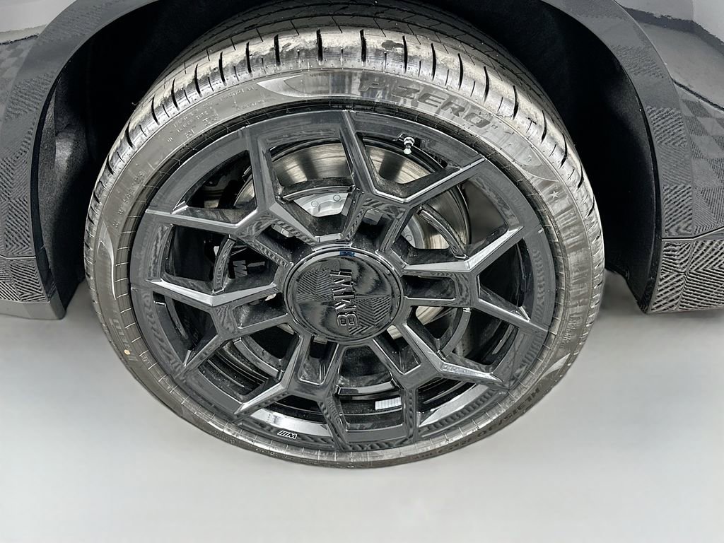 New 2026 BMW XM Label Red image 23