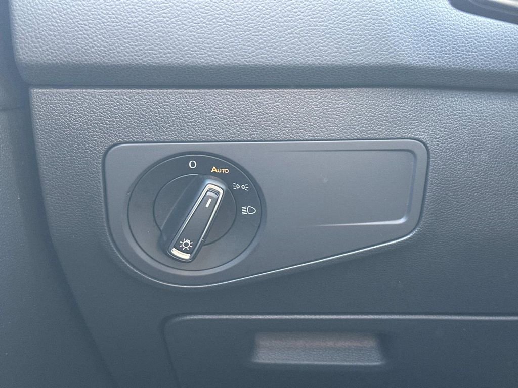 Used 2024 Volkswagen Tiguan Wolfsburg Edition image 25