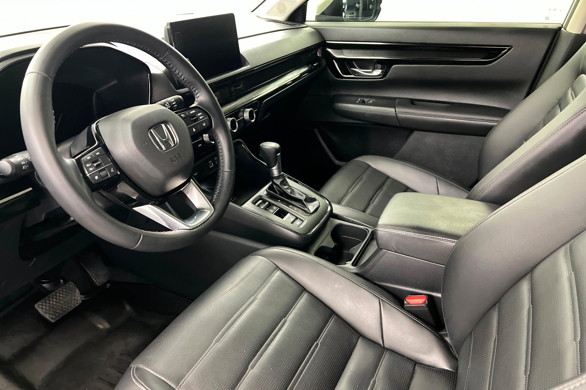 Used 2025 Honda CR-V EX-L image 16
