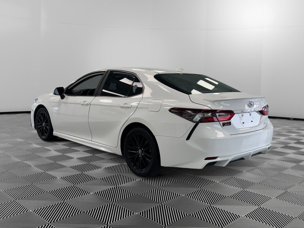 Used 2023 Toyota Camry SE FWD image 6