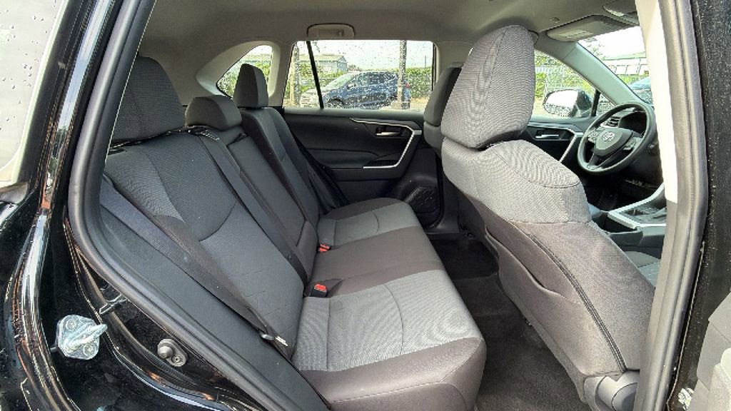 Certified 2025 Toyota RAV4 XLE AWD/4WD image 38