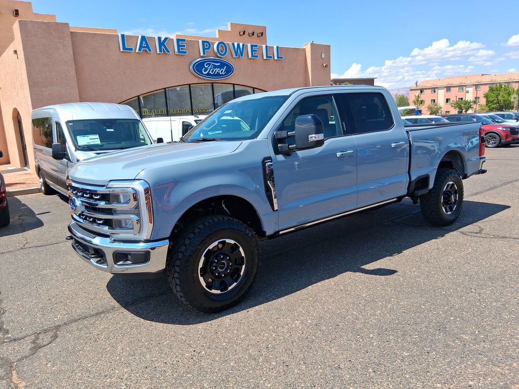 New 2026 Ford F350 Lariat w/ Tremor Off-Road Package