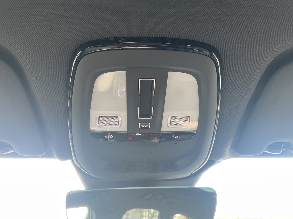 New 2027 Volvo XC60 B5 Plus AWD/4WD image 24