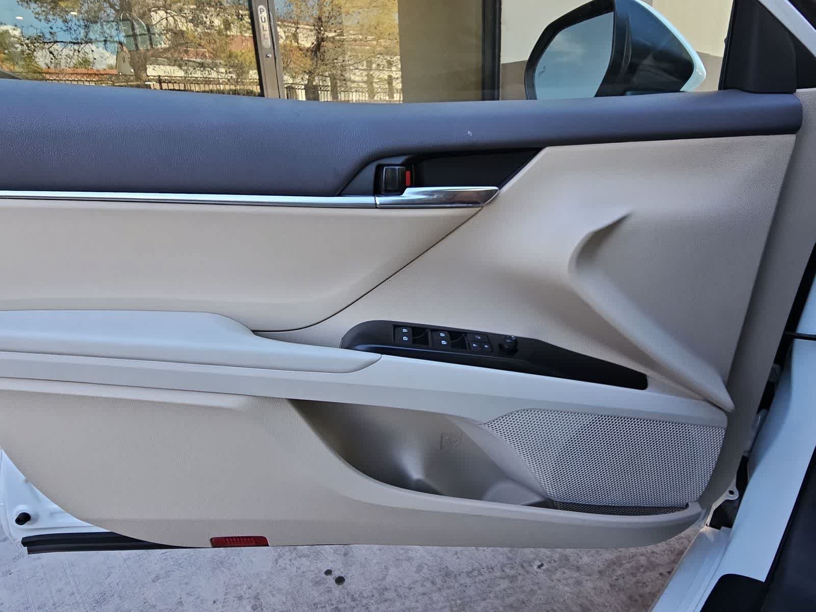 Used 2020 Toyota Camry LE w/ Fleet Convenience Package FWD image 27