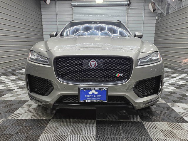 Used 2019 Jaguar F-PACE S AWD/4WD image 3