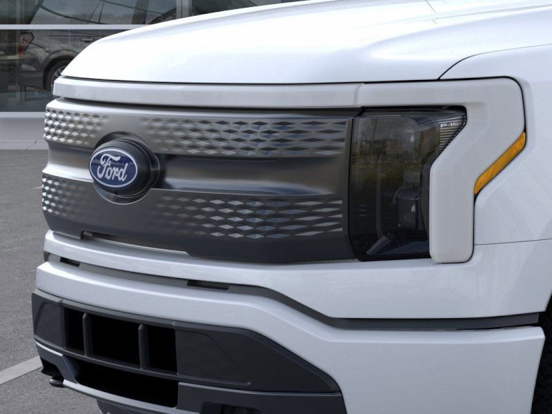 New 2025 Ford F150 Lightning XLT AWD/4WD image 17