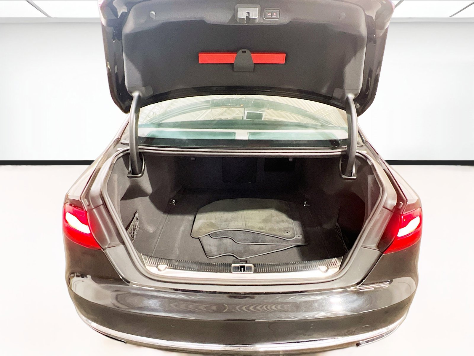 Used 2015 Audi A8 L 4.0T AWD/4WD image 21