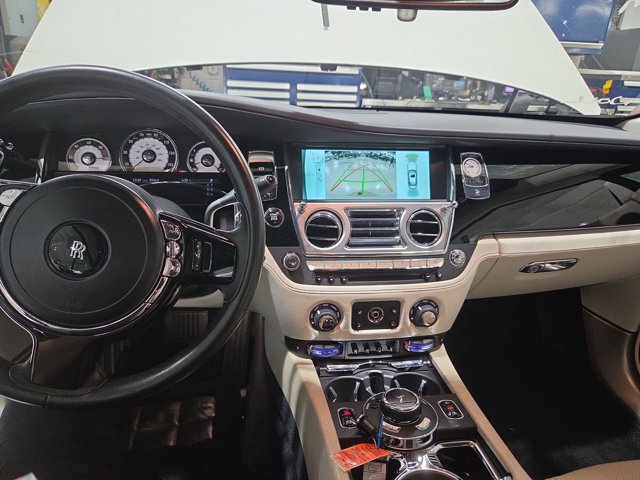 Used 2015 Rolls-Royce Wraith RWD image 14