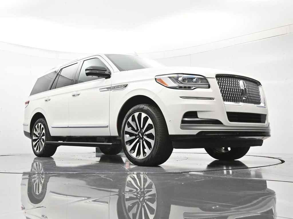 Used 2024 Lincoln Navigator Reserve image 41