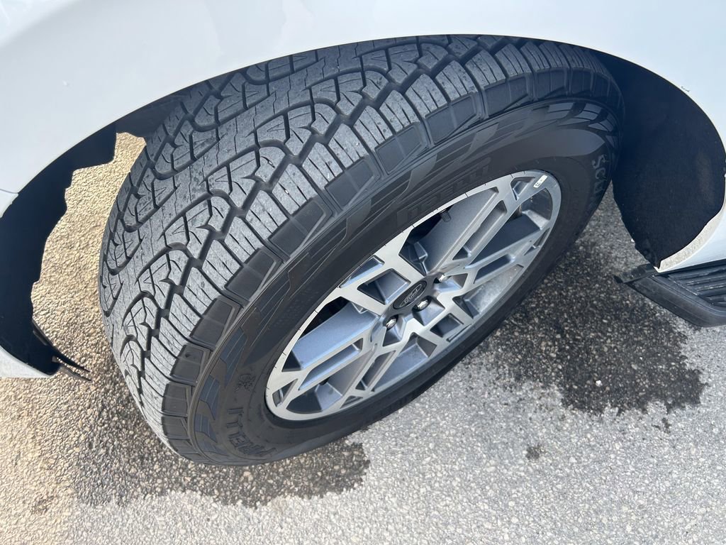 Certified 2025 Ford Expedition Active image 44