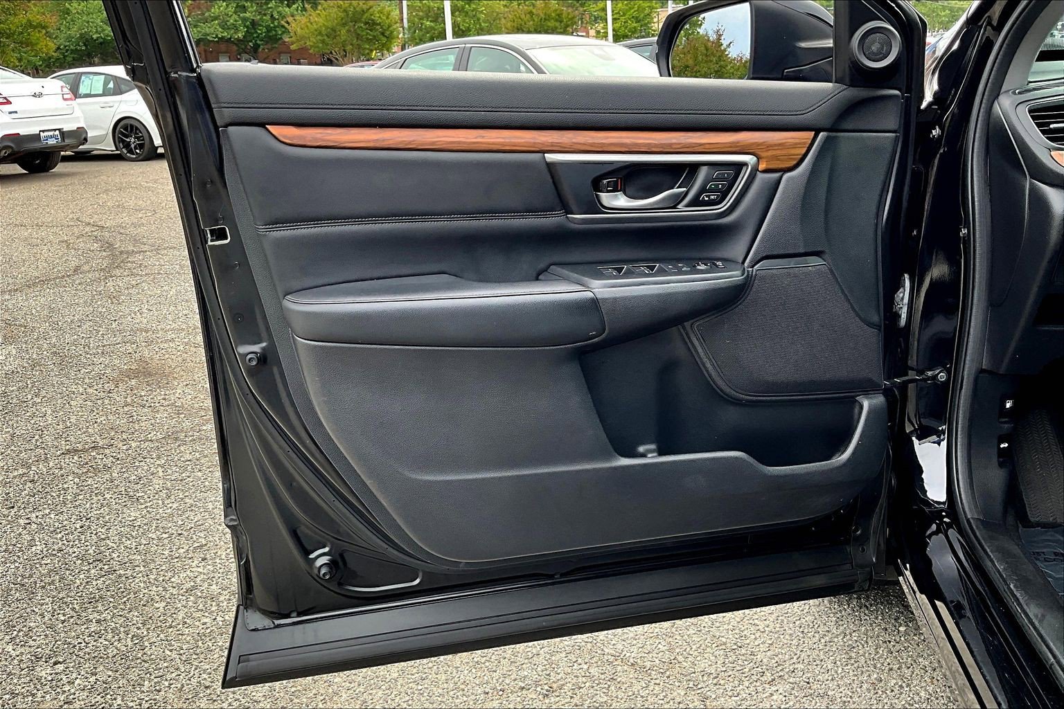 Used 2019 Honda CR-V EX-L image 17