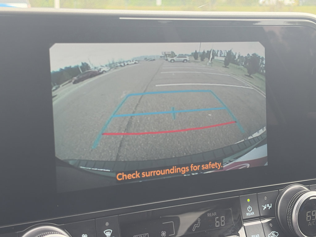 Certified 2025 Toyota Highlander XLE image 27