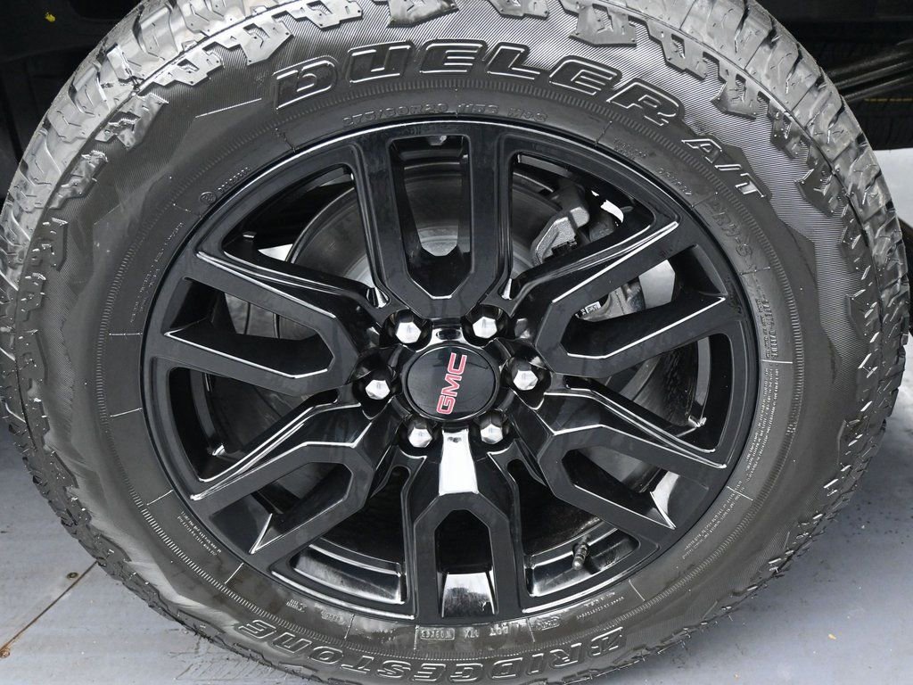 Used 2026 GMC Sierra 1500 Elevation image 40