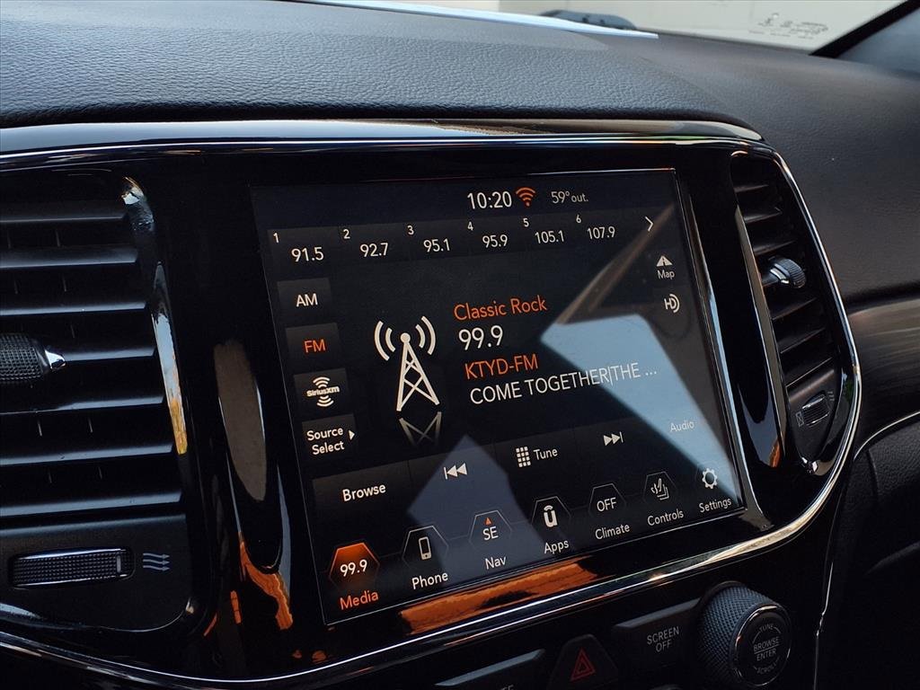 Used 2019 Jeep Grand Cherokee Limited w/ Luxury Group II image 7