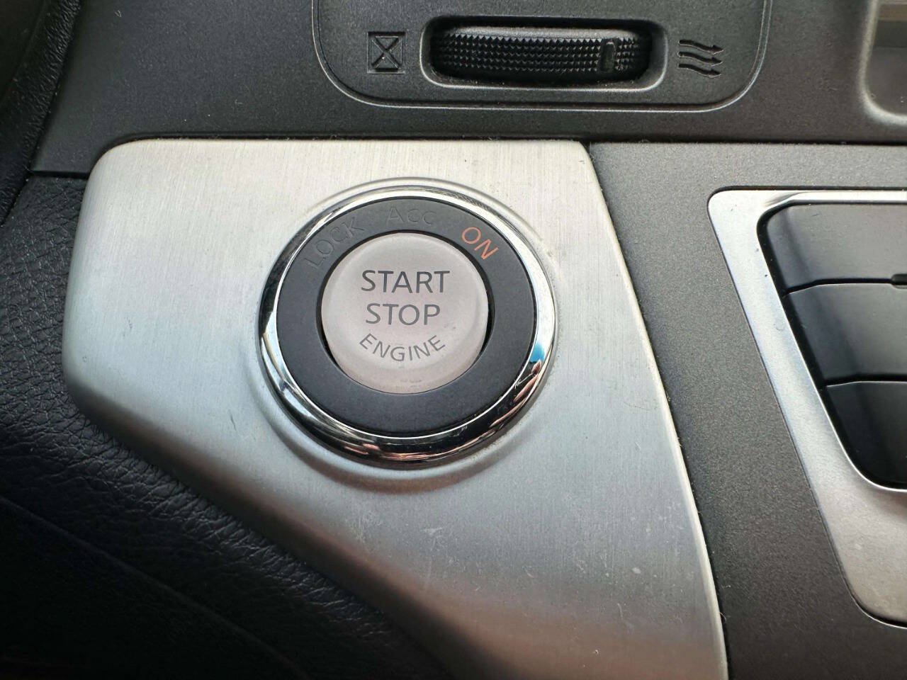 Used 2012 Nissan Murano SL AWD/4WD image 33