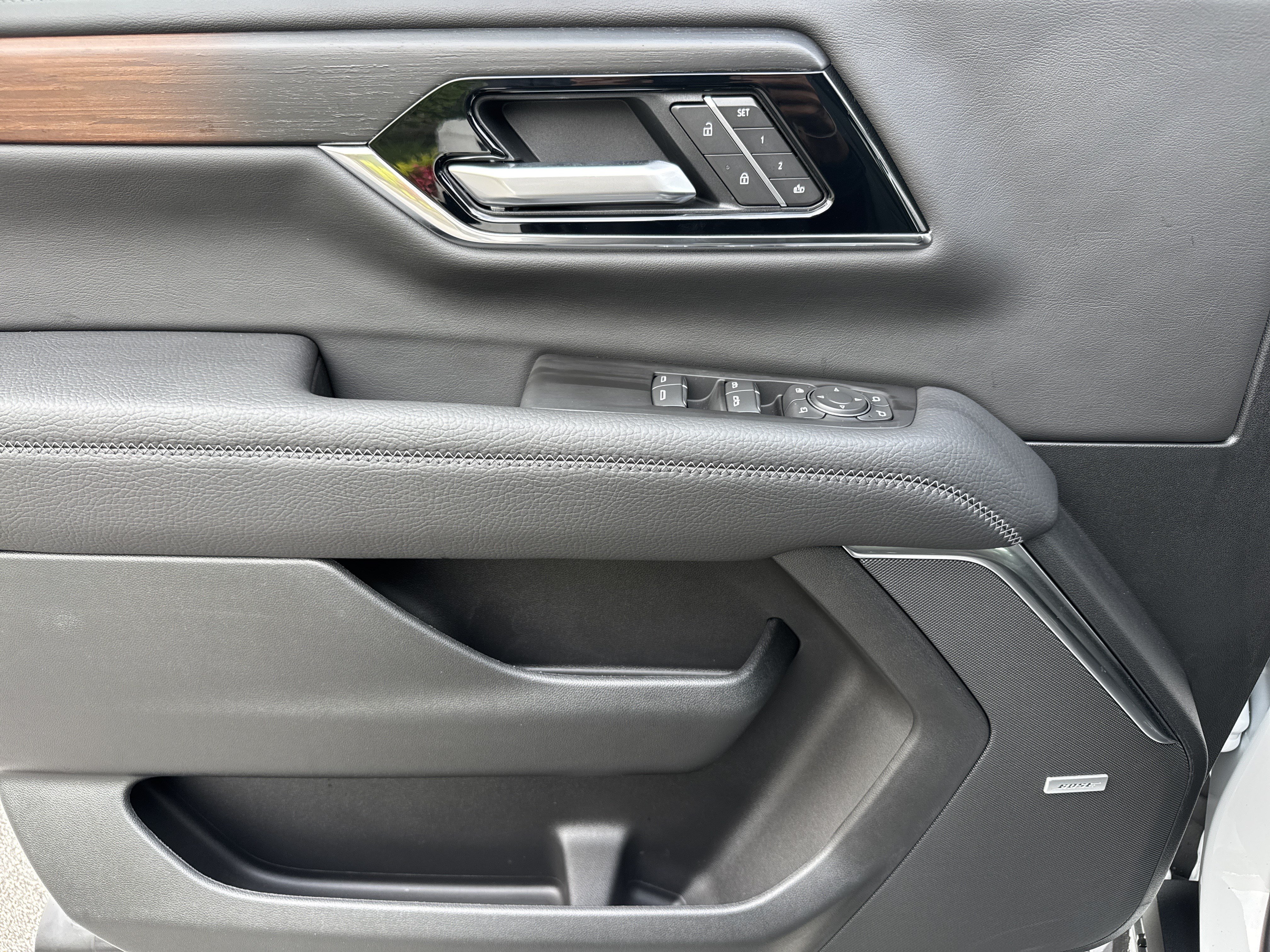 New 2026 GMC Yukon XL Denali AWD/4WD image 14