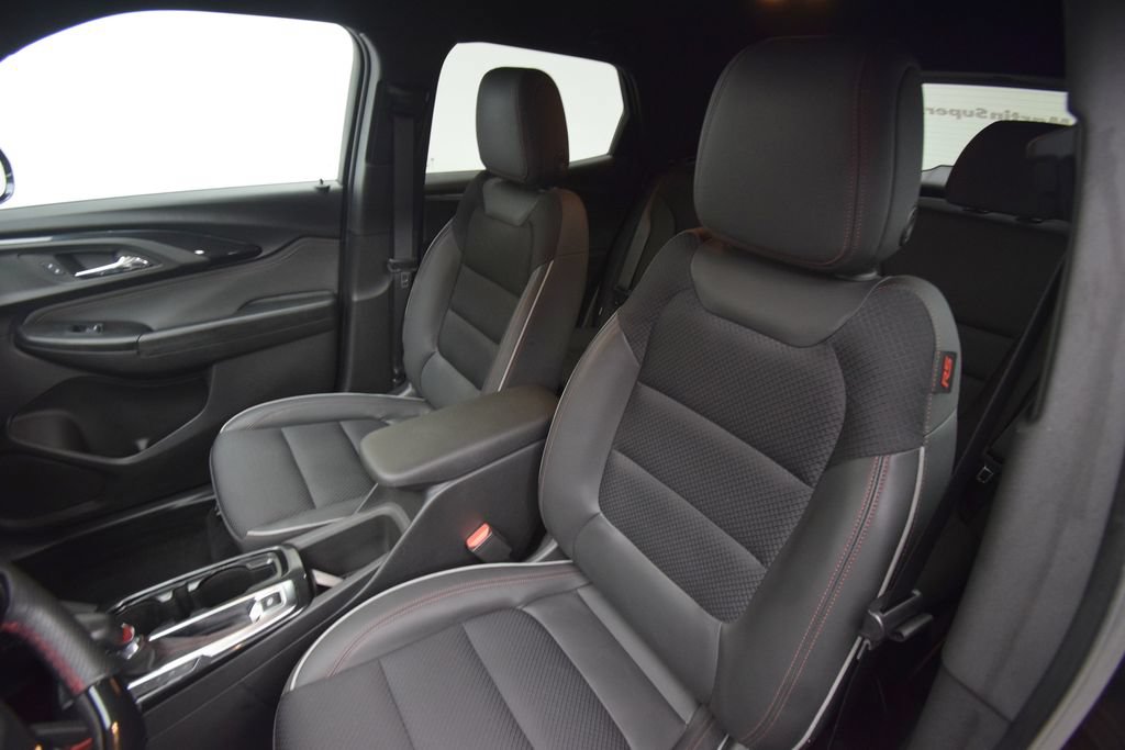 Used 2023 Chevrolet TrailBlazer RS w/ Convenience Package FWD image 19