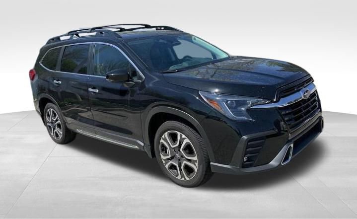 Certified 2025 Subaru Ascent Touring AWD/4WD image 2