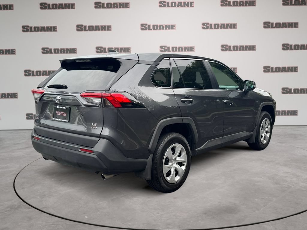 Used 2025 Toyota RAV4 LE AWD/4WD image 5