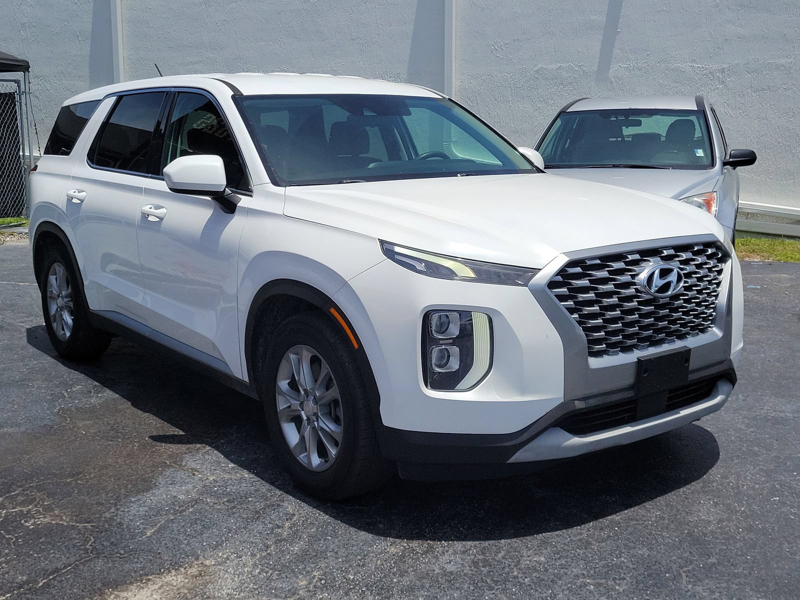 Used 2020 Hyundai Palisade SE FWD image 3