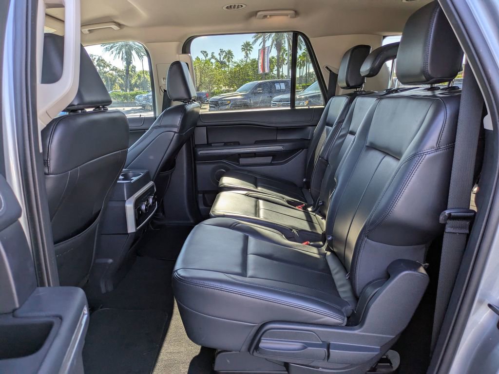 Used 2024 Ford Expedition Max XLT image 16