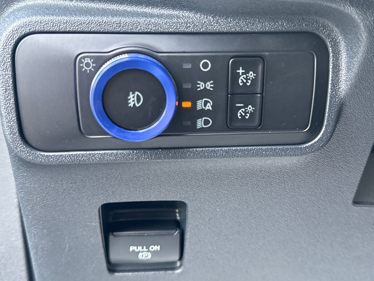 Used 2023 Ford Bronco Black Diamond image 16