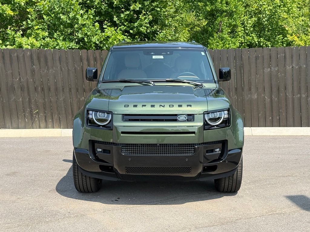 New 2026 Land Rover Defender 110 X-Dynamic SE AWD/4WD image 8