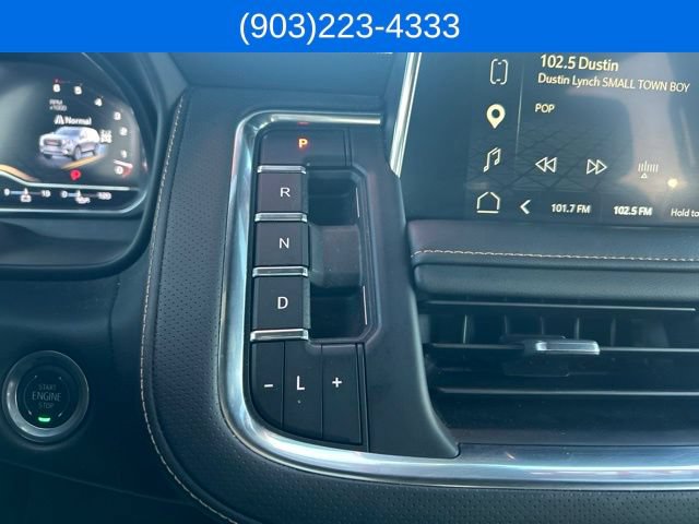 Used 2024 GMC Yukon AT4 w/ Technology Package AWD/4WD image 19