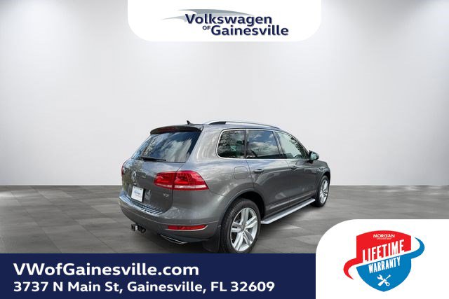 Used 2014 Volkswagen Touareg Executive AWD/4WD image 6
