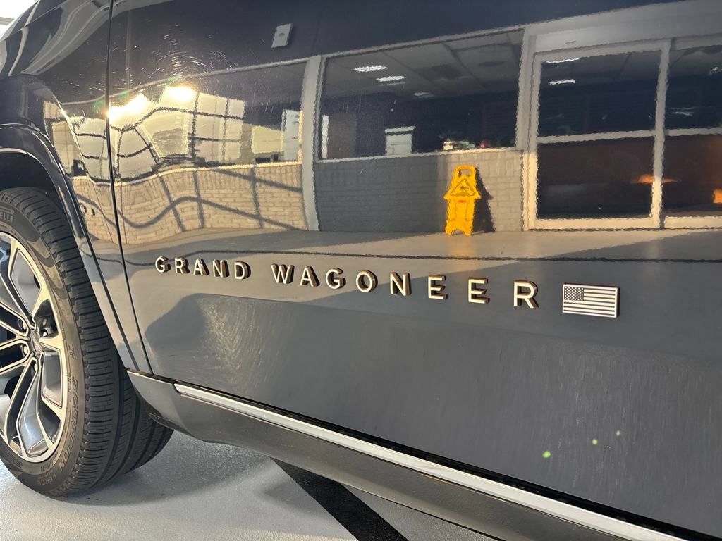 New 2024 Jeep Grand Wagoneer L Series III w/ Rear Seat Video Group 1 AWD/4WD image 10