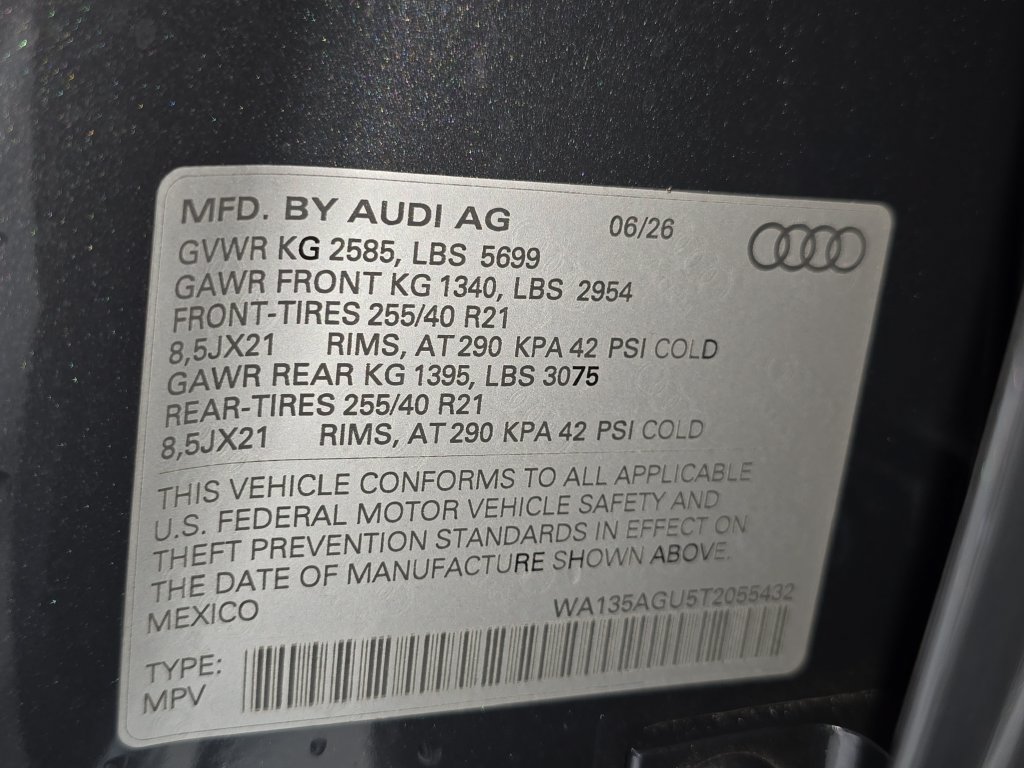 New 2026 Audi SQ5 Prestige AWD/4WD image 32