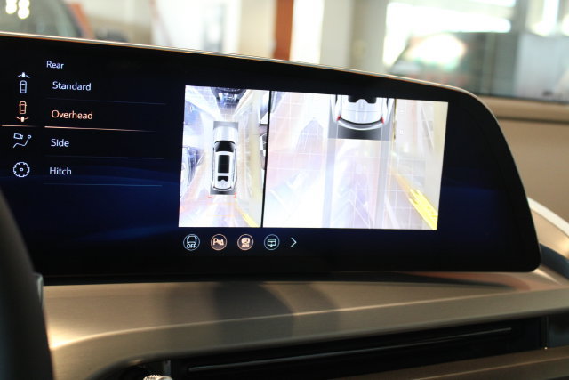 New 2027 Cadillac Vistiq Luxury AWD/4WD image 18