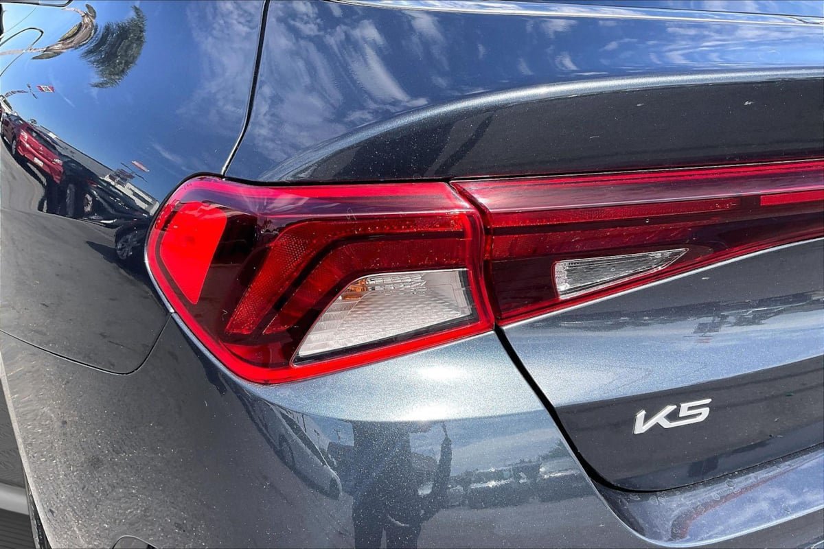 Used 2023 Kia K5 LXS FWD image 30