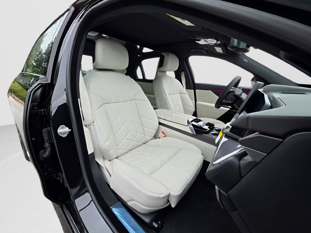 New 2027 BMW i7 xDrive60 w/ Executive Package AWD/4WD image 21