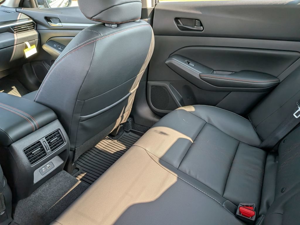 New 2026 Nissan Altima 2.5 SR w/ SR Premium Package FWD image 35