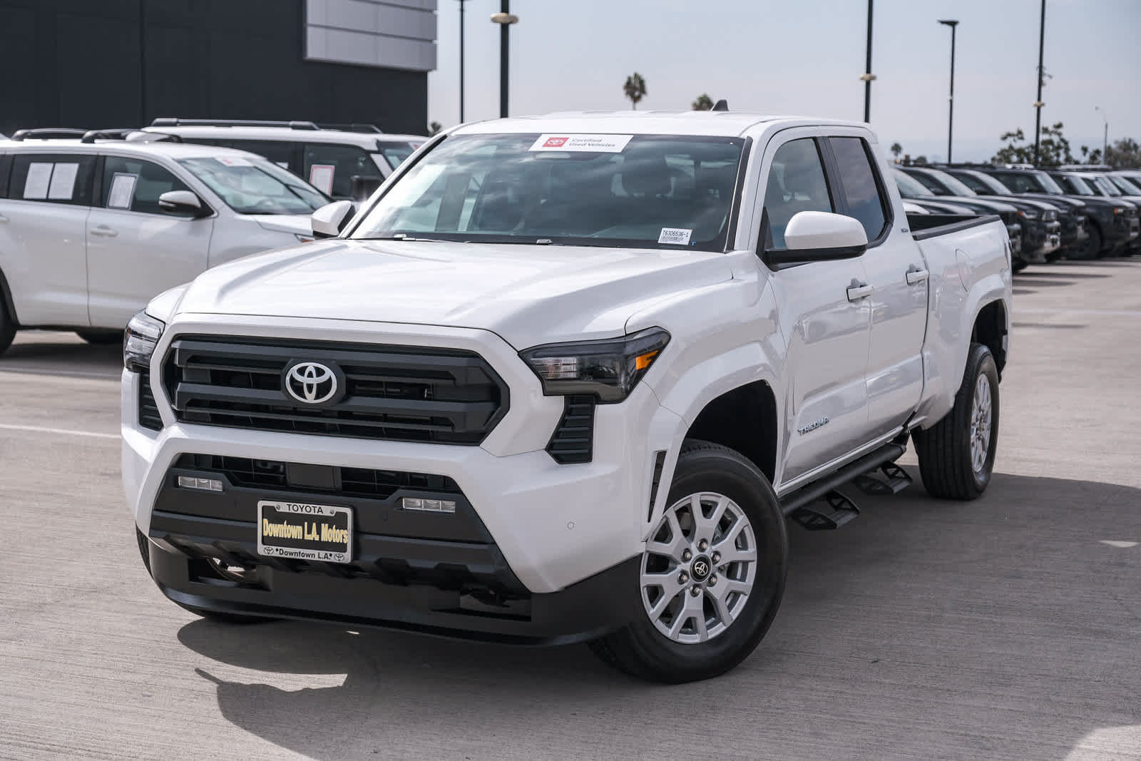 Certified 2024 Toyota Tacoma SR5 AWD/4WD image 1